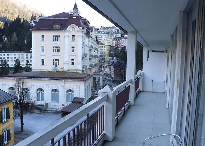 Haus Lothringen, 8 Appartement